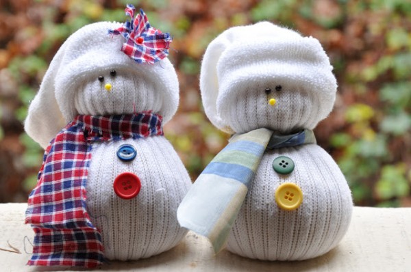 χιονάνθρωπος κάλτσες χειροτεχνία παιδιά ρύζι κουμπιά χριστούγεννα στολίδι diy craft snowman